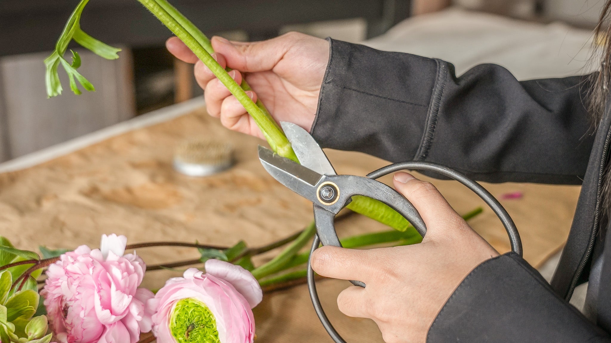 Bunch of pink flowers cut using Hanataba’s Japanese scissors.